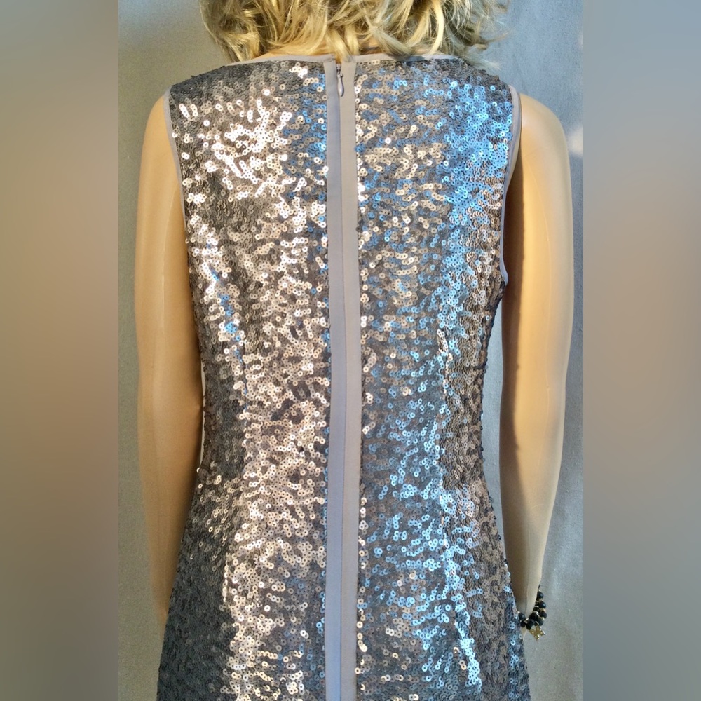 VINCE CAMUTO silver and gray sequined shift midi dress Sleeveless Crew neck S 6 - Picture 13 of 14